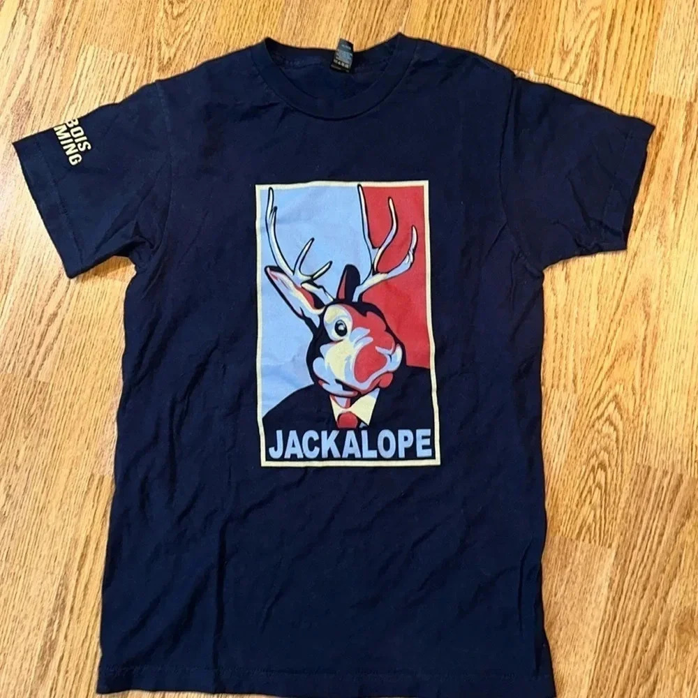 Jackalope dubois Wyoming tultex size small navy blue t-shirt short sleeve